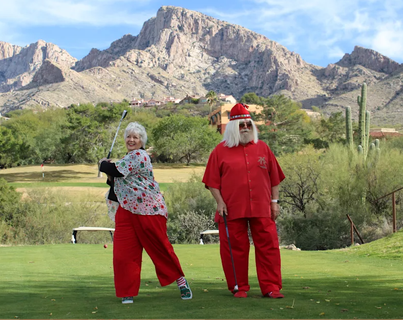 Santa golfing