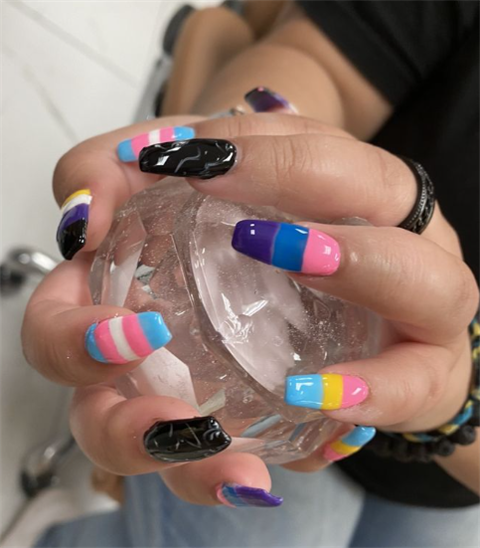 Chic Nail.PNG